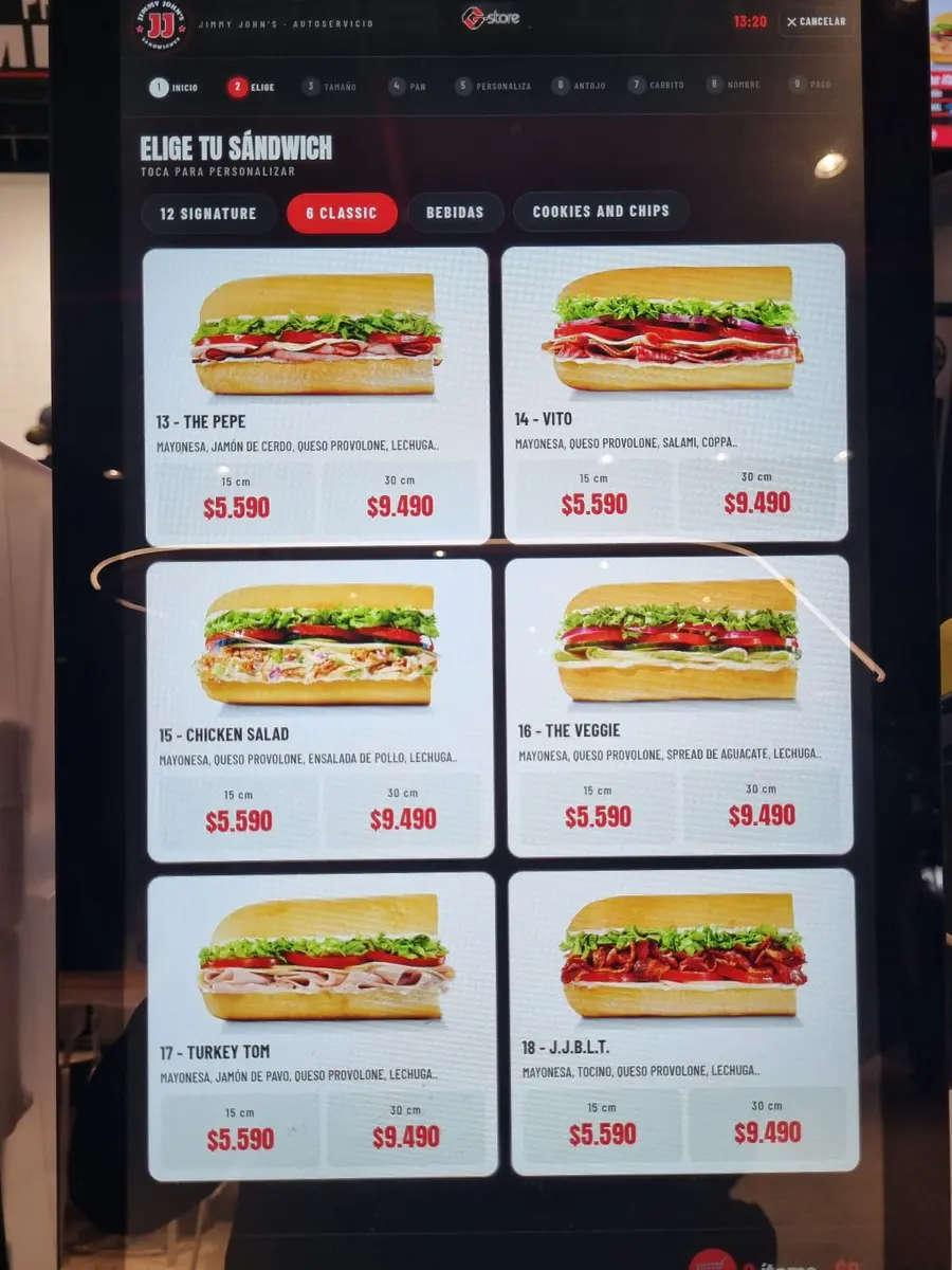 Menú digital de sándwiches en tótem de autoatención